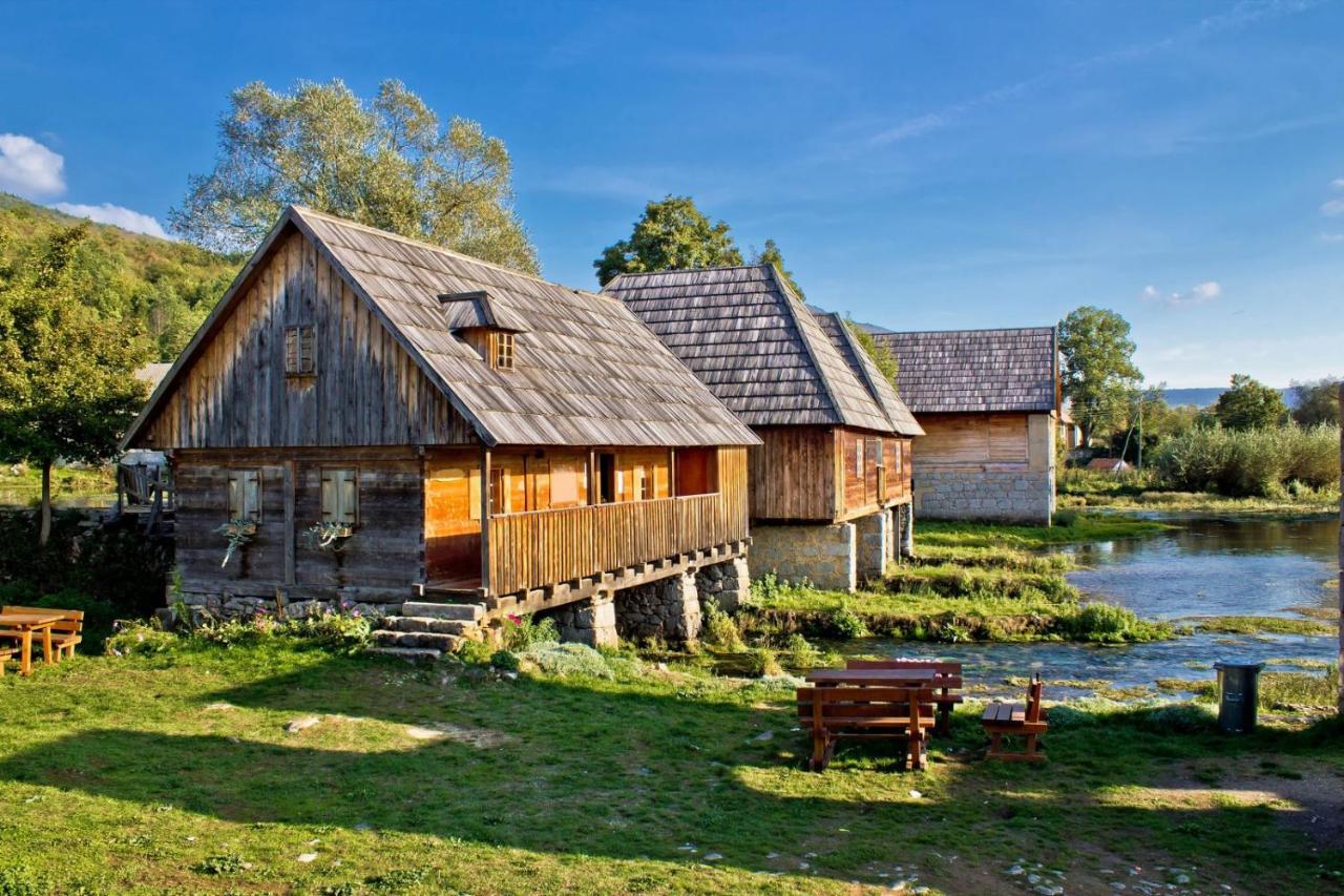 Apartman Pavenka Otočac Buitenkant foto