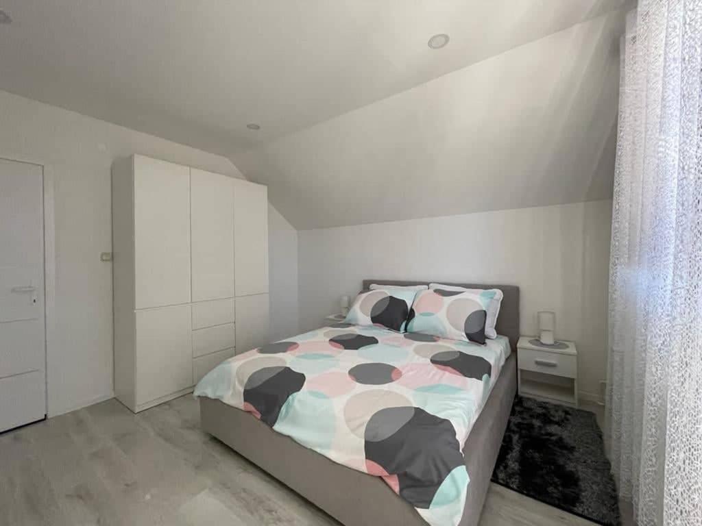 Apartman Pavenka Otočac Buitenkant foto