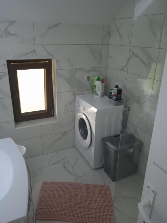 Apartman Pavenka Otočac Buitenkant foto