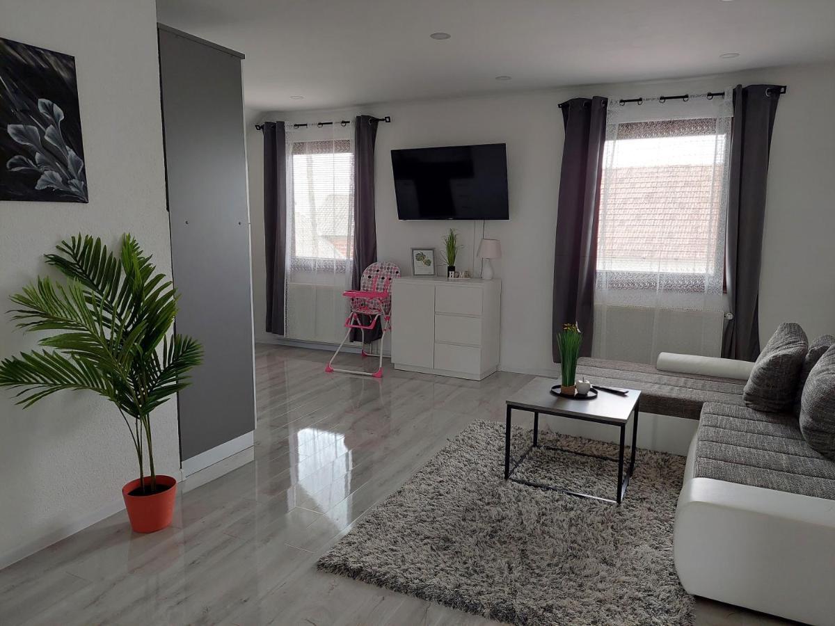 Apartman Pavenka Otočac Buitenkant foto