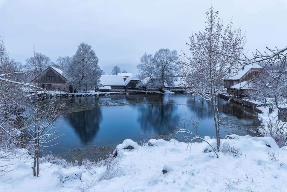 Apartman Pavenka Otočac Buitenkant foto